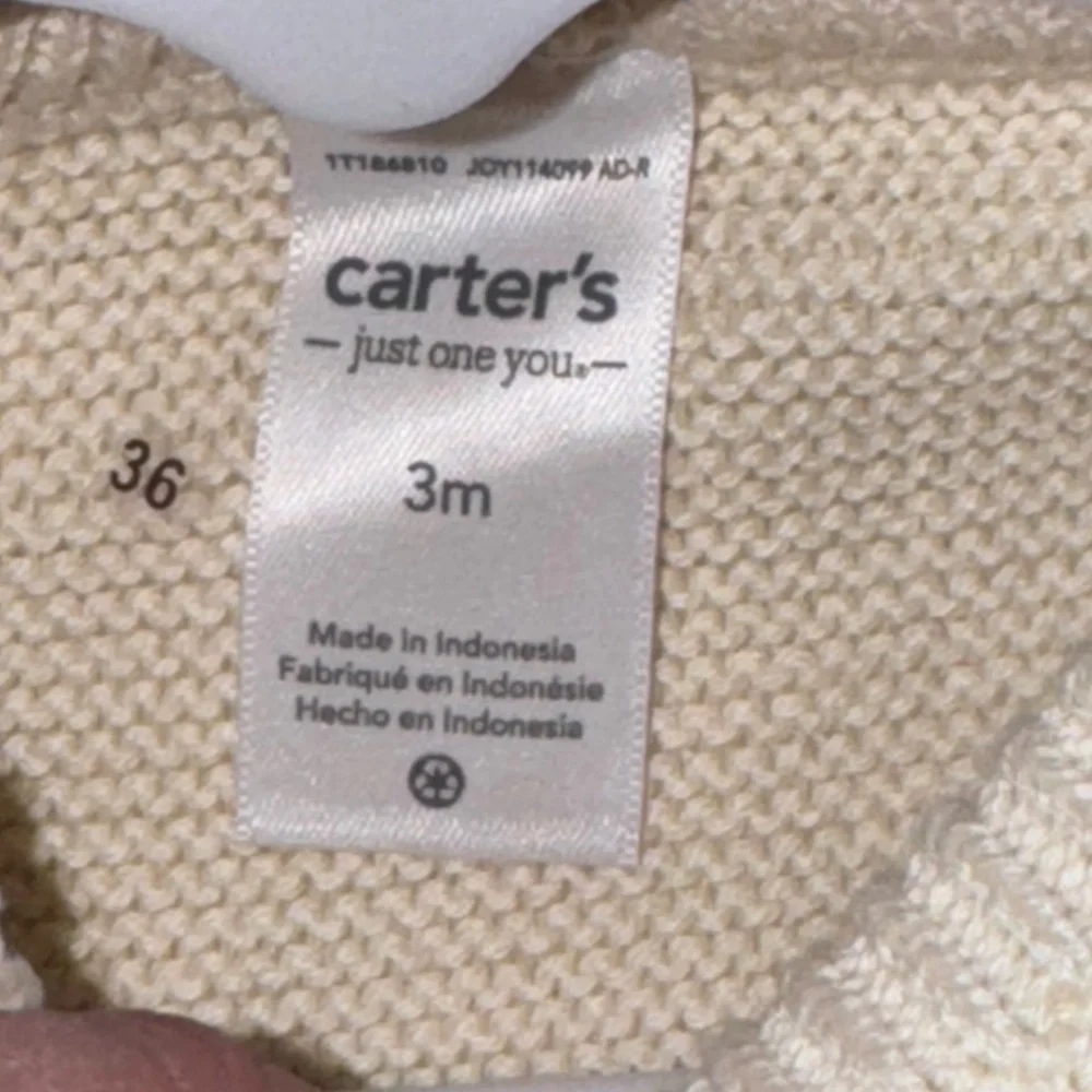 ☀️Carter's Cream Bear Knit Sweater and Hat Set